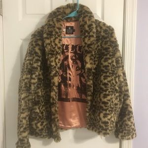 Faux fur leopard coat